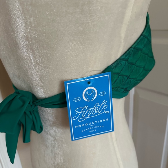 Retired Finfolk Productions Fabric Mermaid Scale Top- Ariel Dream - Picture 3 of 7